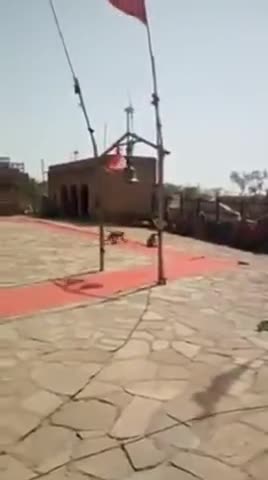 धनौरा: भगवान हनुमान जी की पूजा करते उनके सेवक, आप भी देखें आनंद करें।
जय श्री राम
#लोकडॉउन