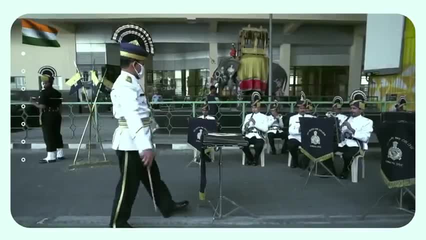कनाट प्लेस: भारतीय सेना ने इस तरह किया #करोना_वारियर्स को सलाम ।
देखें ये शानदार वीडियो ।
#करोना_वायरस
#लाॅकडाउन