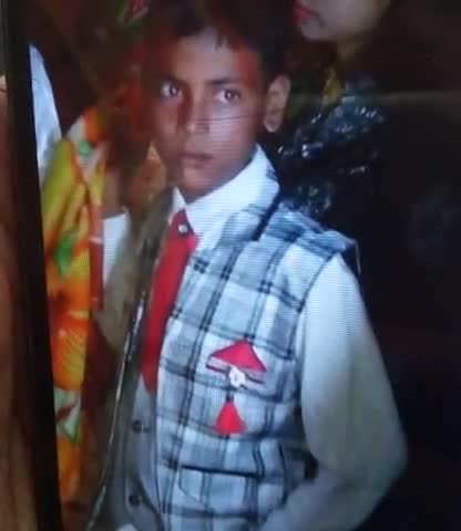 कन्नौज: इस लड़के का नाम #आकाश है जो 04/05/2020 से गायब है अगर आप लोगो का थोड़ा साथ मिल जाये तो आभार होगा | place-(#सतौरा कन्नौज) अ