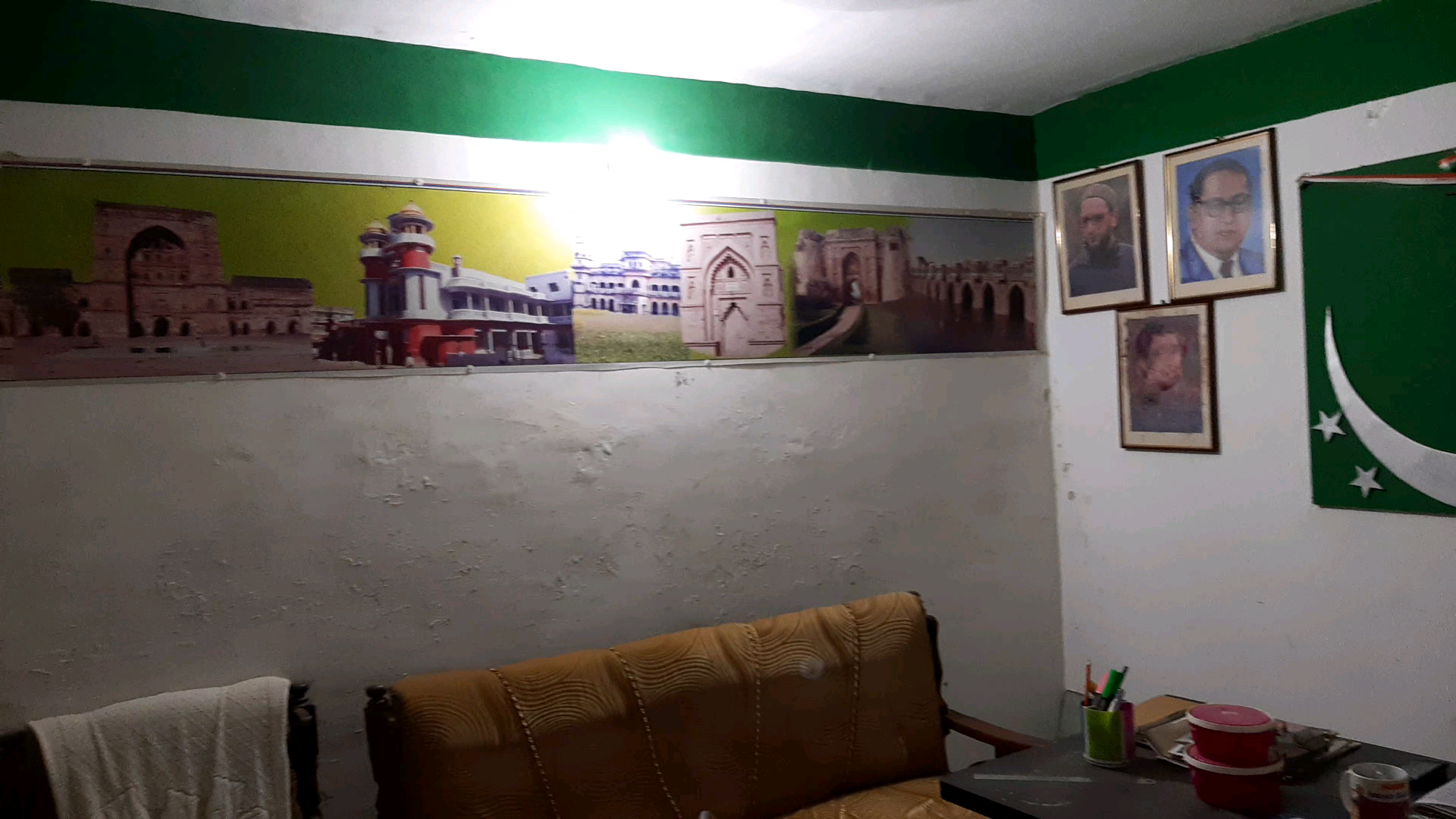 #AIMIM_JAUNPUR ने बांटा आज ढाई कुंटल सब्ज़ी।ज़रूरतमन्दों को पहुंचाया राशन।