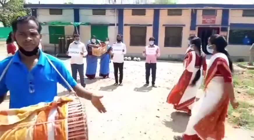 बेरमो: क्रोना संक्रमण शिक्षक में मरीजों का किया गया भव्य स्वागत और उन्होंने सभी चिकित्सकों को धन्यवाद कहा#JAISWALsir