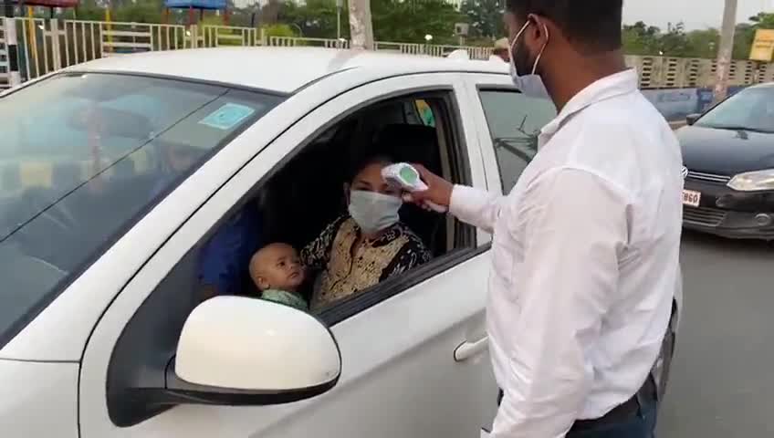 करनाल: ज़िले में थर्मल स्कैनिंग के बाद ही होगी लोगों की एंट्री, सभी सवारियों की हो रही थर्मल स्कैनिंग #थर्मल_स्कैनिंग