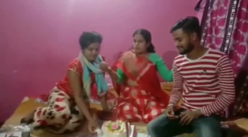 आज #मातृ दिवस के अवसर पर #फैमिली_संग_अदभुत क्षण साझा कर   रही हूं!