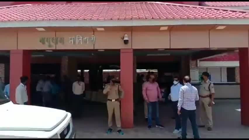 मोतिहारी: विशाखापट्टनम से मोतिहारी पहुंची श्रमिक स्पेशल ट्रेन #श्रमिक_स्पेशल_ट्रेन