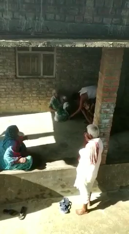 गाँव-घर में बुज़ुर्ग भी कोरोना की गम्भीरता को समझते हैं, इस वीडियो से पता चलता है .. हंसी भी नहीं रुकेगी वीडियो देखकर .. ज़रूर देखें 😊
#biharfightscorona