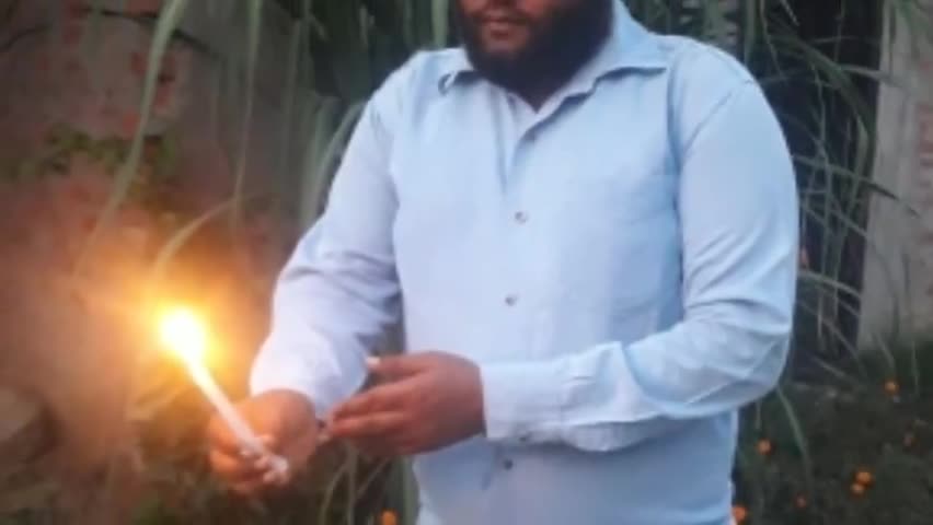 ढाका: गैस रिसाव व ट्रेन से कटकर मरने वाले दर्जनों मजदूरों को आइसा नेता ने दी श्रद्धांजलि #आइसा