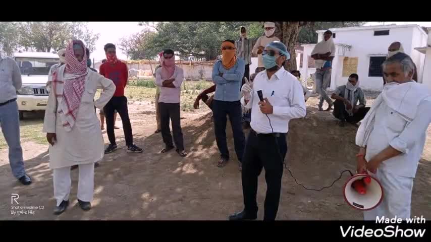 जालौन: तहसीलदार जालौन ने 16 परिवारों को राहत किट देकर होम क्वारंटीन में रहने के दिए निर्देश #क्वारेंटाइन