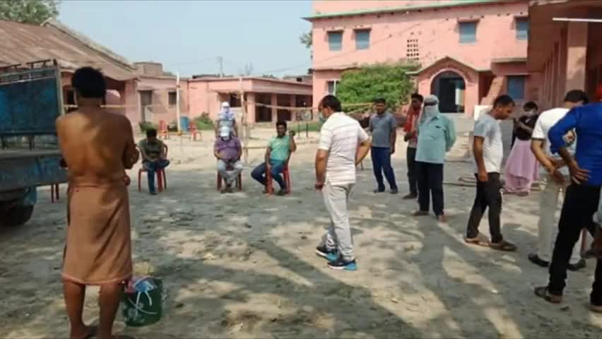 सिसवन: सिसवन प्रखंड के विभिन्न क्वारंटीन सेंटर का अंचलाधिकारी ने लिया जायजा #अंचलाधिकारी