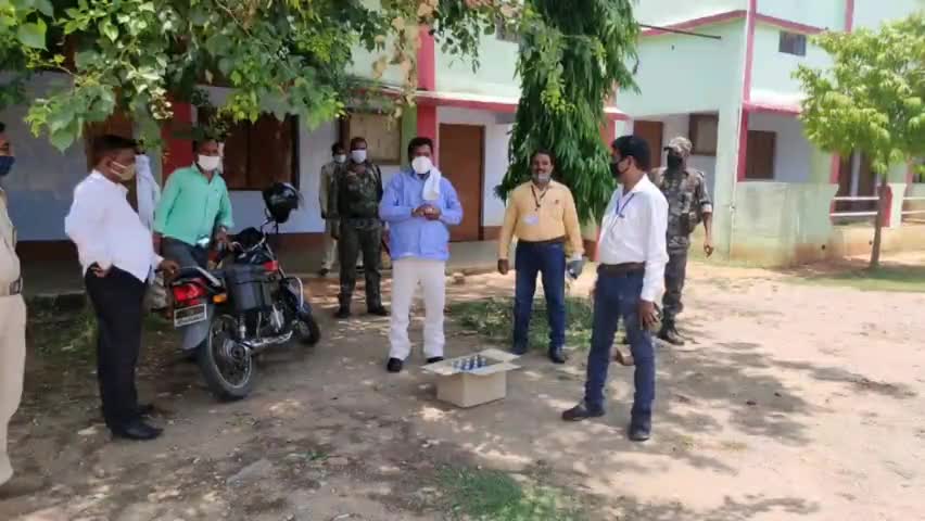 नावाडीह: सूबे के शिक्षा मंत्री ने लिया क्वारंटाइन केंद्र का जायजा #शिक्षा_मंत्री