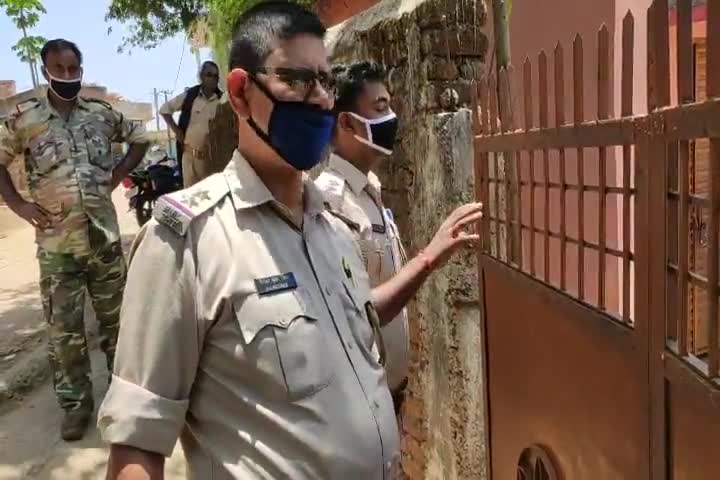 पत्थलगड्डा: क्षेत्र के कई क्वारेंटाइन केंद्रों पर पहुंचकर पत्थलगड़ा थाना प्रभारी ने सुरक्षा व्यवस्था का लिया जायजा #क्वारेंटाइन