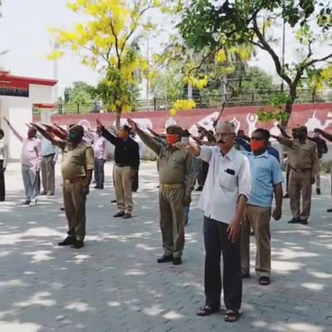 रायबरेली: एसपी कार्यालय में मनाया गया आतंकवाद विरोधी दिवस, ASP ने पुलिसकर्मियों को दिलाई शपथ #आतंकवाद_विरोधी_दिवस