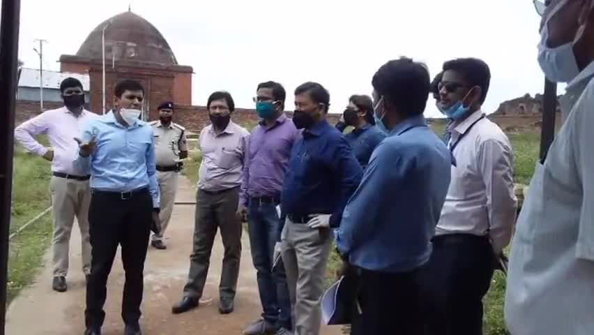 बिहार: हिरण्य पर्वत पर स्मार्ट सिटी बिहार शरीफ के अंतर्गत निर्मित होने वाले जल संचय योजना का आयुक्त ने किया निरीक्षण #आयुक्त