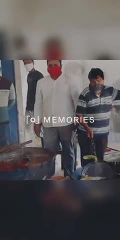 बांसवाड़ा: #यूथ_कांग्रेस जिला उपाध्यक्ष #बाँसवाड़ा  कुलदीप पंड्या द्वारा मुस्लिम समाज को ईद की मुबारकबाद देने के तौर पे बनवाये लड्डू