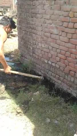 कोल: nali ke pani ke rukab se gramir bhut pareshan hai #koi bhi Sunbai nahi ho  rhi unke #pardhan ka khana hai ase hi rhega
