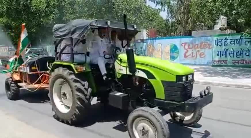 अब गुहला-चीका-सीवन में भी#kovid19 को नष्ट करने के लिए "चार्ली टोर्नेडो मशीन से सोडियम हाईपोक्लोराइट दवाई से छिड़काव किया