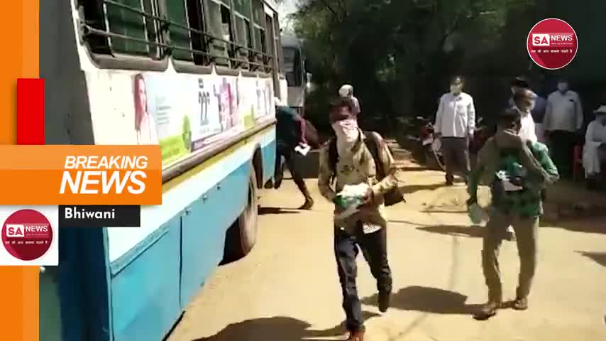 ग्वालियर गिर्द: सतलोक आश्रम से 1400 प्रवासी मजदूरों को उनके घर भेजा गया। आश्रम की निशुल्क व्यवस्था से मजदूर खुश हुए। #mp_सरकार  #bjpmp