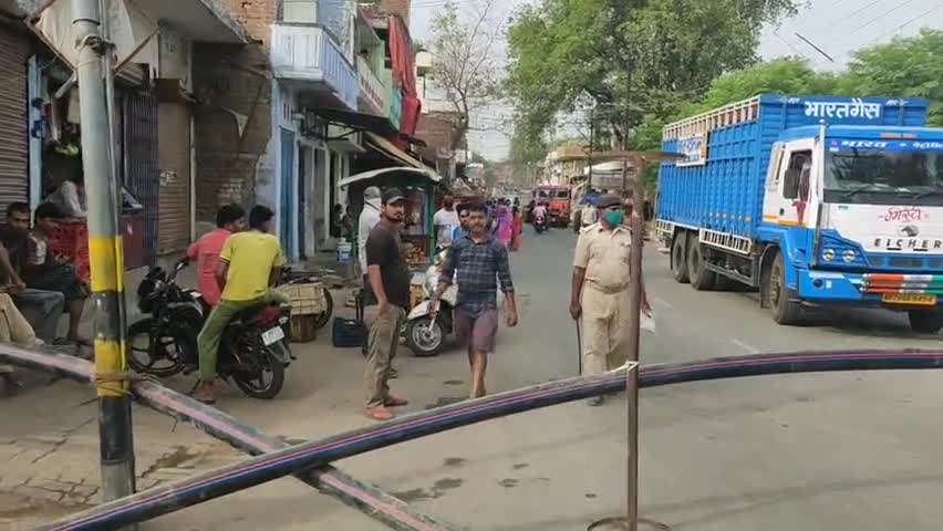 गया टाउन सीडी ब्लॉक: पानी के लिए परेशान बागेश्वरी मोहल्ले के लोगों ने की सड़क जाम, राहगीर हुए परेशान #पेयजल_संकट