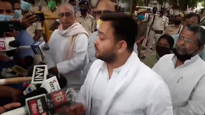 जे पी के परिवार के नरसंहार और मिश्रा जी,तिवारी जी के हत्या की हो #CBI जाँच-तेजस्वी यादव
#जंगल_राज
#नीतीश_सरकार
#लॉकडाउन