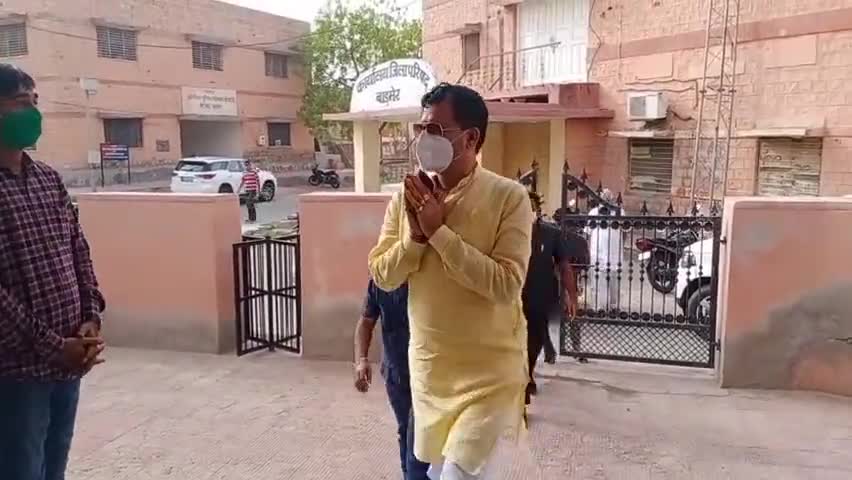 बाड़मेर: केंद्रीय मंत्री कैलाश चौधरी पहुंचे बाड़मेर, पत्रकार वार्ता में गिनाई सरकार की एक साल की उपलब्धियां #कैलाश_चौधरी