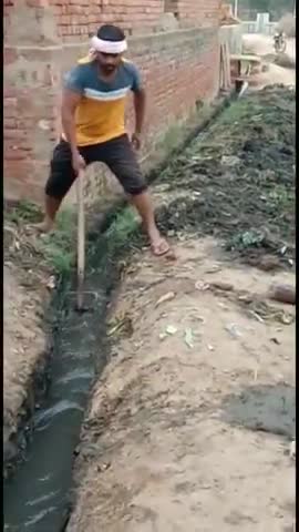 ज़मानिया: शायर में लोक कल्याण सेवा समिति के सदस्यों द्वारा अभियान के तहत की गई नालों की सफाई #स्वच्छ_भारत_मिशन