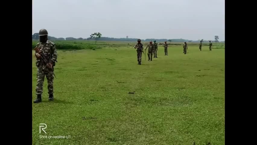 किशनगंज: भारत-नेपाल सीमा पर एसएसबी 12वीं बटालियन ने सुरक्षा को देखते हुए बढ़ाई निगरानी #ssb