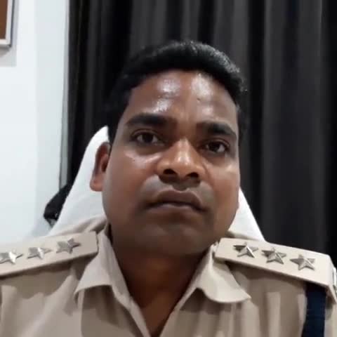 सारठ: एसडीपीओ मंगल सिंह जामुदा ने सारठ थाना के लंबित कांडों के निष्पादन के लिए सभी आईओ को दिए आवश्यक दिशा-निर्देश #एसडीपीओ