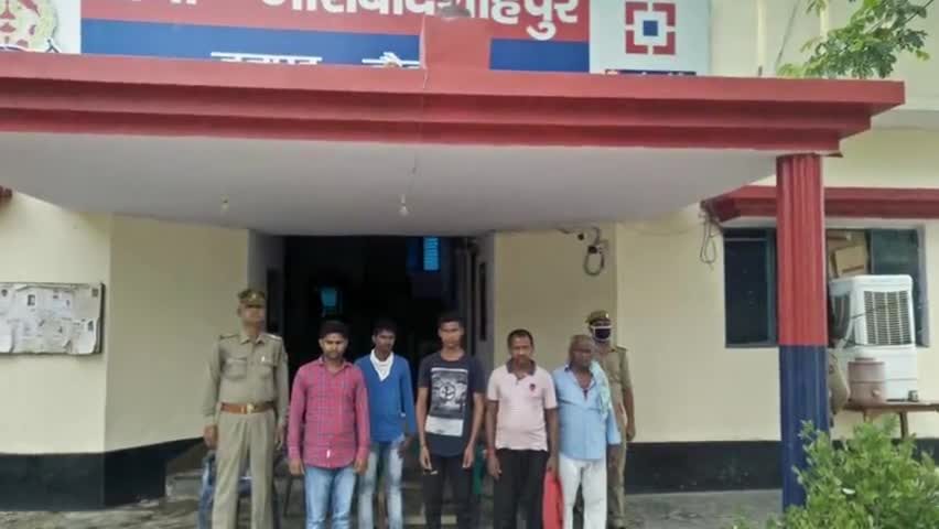 केराकत: गौराबादशाहपुर पुलिस ने पांच वांछित अभियुक्तों को किया गिरफ्तार #वांछित #पुलिस