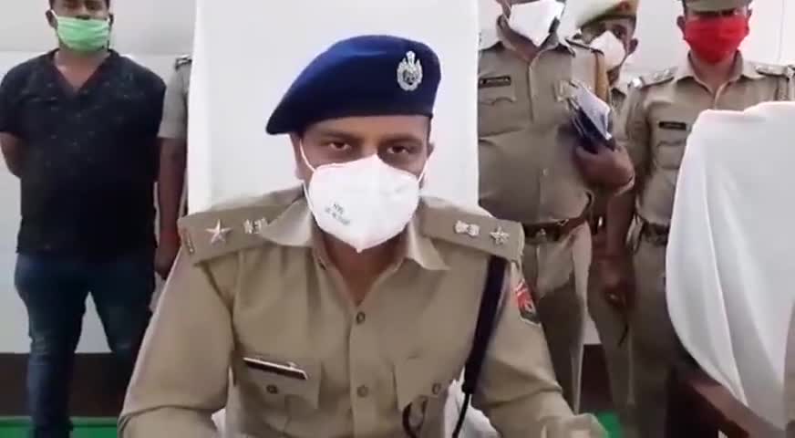 फैज़ाबाद: SSP अयोध्या #IpsAshish के निर्देशन में गठित #ayodhyapolice टीम ने थाना कैन्ट क्षेत्र में अतुल खरे हत्या की घटना का किया