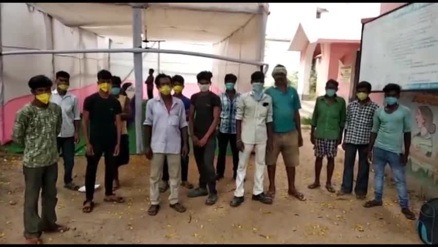 सिलाव: केरल से सिलाव पहुंचे 2 दर्जन प्रवासी मजदूर ,सभी को रजिस्ट्रेशन के बाद किया गया होम क्वारंटाइन #क्वारंटाइन