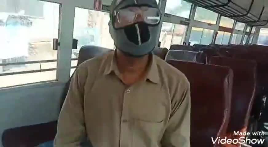 बिधूना: रोडवेज बस में यात्रा के दौरान मास्क न लगाने पर यात्रियों के खिलाफ होगी कार्रवाई, एआरएम ने दिए निर्देश#परिवहन_विभाग