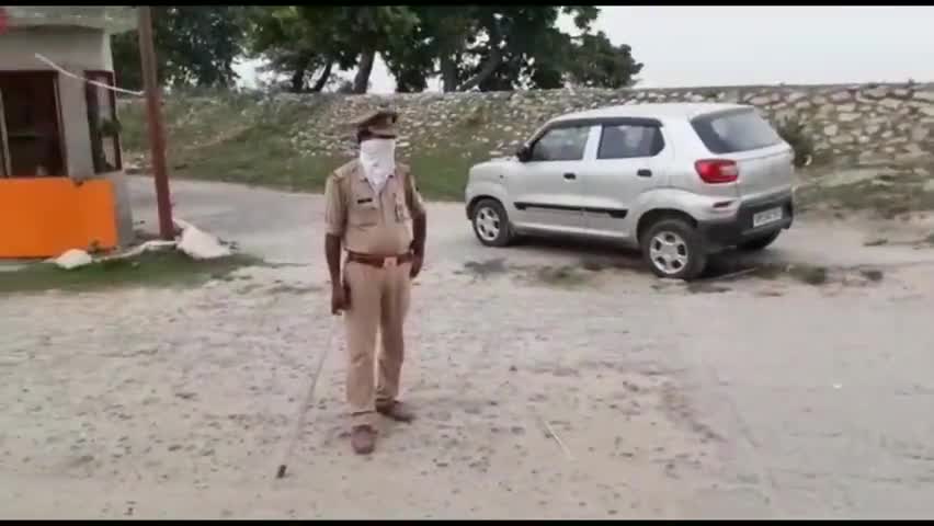 धनौरा: पूर्णिमा के अवसर पर बृजघाट और तिगरी गंगा धाम पहुंचे श्रद्धालुओं को पुलिस ने खदेड़ा #पुलिस_कार्रवाई