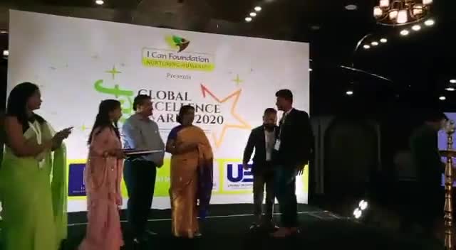 मधुबनी: मानवाधिकार के प्रदेश मुख्य सचिव सुरेन्द्र कुमार सुमन को जयपुर सरकार के मंत्रियों द्वारा #global excllence अवॉर्ड्स#दिया.