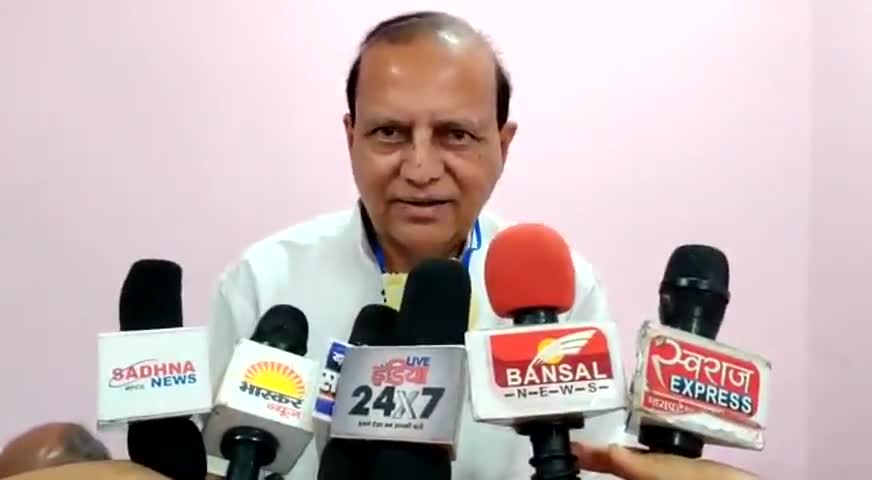 सलकनपुर पहुँच माँ विजयासन देवी के दर्शन कर सभी के उत्तम स्वास्थ्य की कमना की।
#indiafightacorona