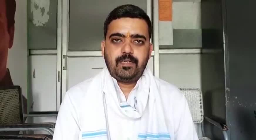 #स्कूल_नही_तो_फीस_नही।#
#caronavirusindia
