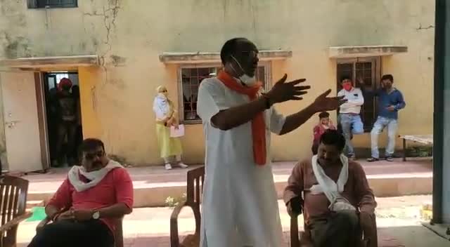 #आत्मनिर्भरभारत
कोरोना महामारी के संकट के समय में हर वर्ग एवं समुदाय की सहायता करना हमारा कर्तव्य है!