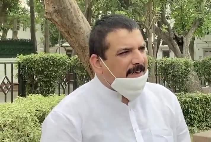 पहाड़गंज: LG के फैसले को सांसद संजय सिंह ने बताया तुगलकी फरमान, कहा- BJP के दबाव में लिया गया फैसला #एलजी #सांसद