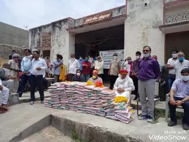 गोगुन्दा: गोगुंदा में कृषि विभाग व जनजाति क्षेत्र विभाग द्वारा किसानों को निःशुल्क मक्का बीज का किया गया वितरण #कृषि_विभाग