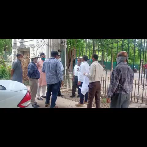 गिर्वा: महापौर व उप महापौर के साथ आयुक्त ने किया गुलाब बाग का दौरा, रेलवे ट्रैक बिछाने के स्थान का लिया जायजा #महापौर #आयुक्त