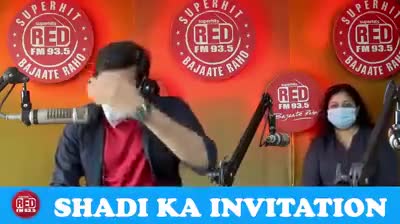 Aao thoda muskuraye😋
Shaddi ka invitations😂#marriage#lockdo#friends#red #radio