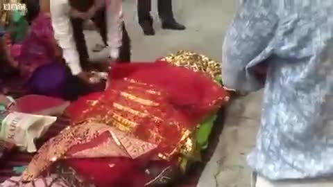 प्रयागराज: कोरोना के अलावा अन्य गंभीर बीमारियों में अस्पतालों से इलाज न मिलने के कारण लोग मर रहे हैं। देखिए
#कोरोन_वायरस 
#लॉकडाऊन