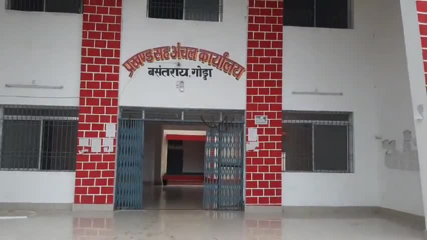 बसंतराय: बसंतराय प्रखंड के बादे गांव के प्रवासी मजदूरों को सताने लगा बेरोजगारी का डर, रोजगार की मांग की #प्रवासी