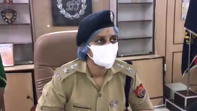 लखीमपुर: सदर पुलिस ने विभिन्न धाराओं में वांछित चल रहे ₹10 हजार के इनामी बदमाश को गिरफ्तार कर जेल भेजा #पुलिस_कार्रवाई