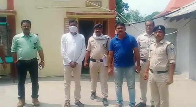 शाहपुर: गुआड़ी रेत खदान पर प्रशासनिक अधिकारियों पर हमला करने वाले मुख्य आरोपी को गिरफ्तार कर भेजा गया जेल #अपराध #पुलिस_कार्रवाई