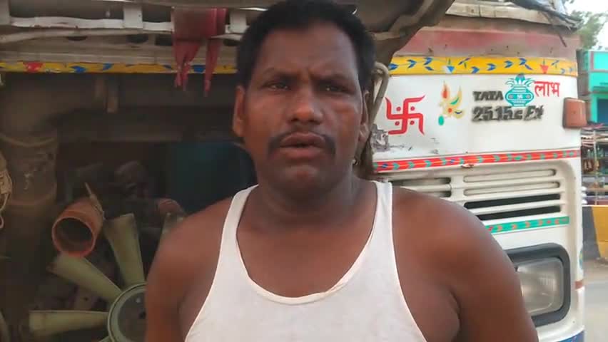 पालीगंज: दो ट्रक आपस में टकराए
पालीगंज थाना के महबलीपुर बाजार में﻿#रत्नेश कुमार#