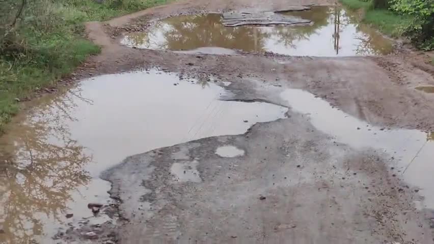 लोरमी: लोरमी से कोडवा मार्ग बेहद जर्जर, बड़ी दुर्घटना बना खतरा #जर्जर