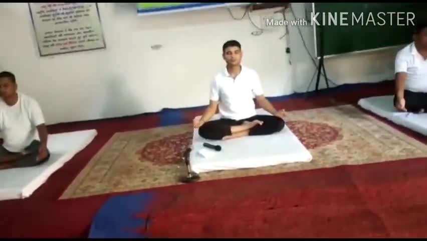 बरहट: 215 बटालियन सीआरपीएफ ने मलयपुर पुलिस लाइन में अंतरराष्ट्रीय योग दिवस के अवसर पर किया योगा #विश्व_योग_दिवस