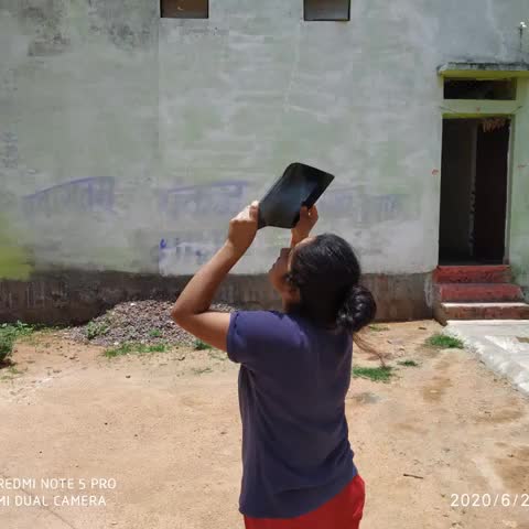 बल्देवगढ़: बल्देवगढ़ क्षेत्र के लोगों ने एक्स-रे पेपर और थाली में पानी रखकर देखा सूर्य ग्रहण #सूर्यग्रहण