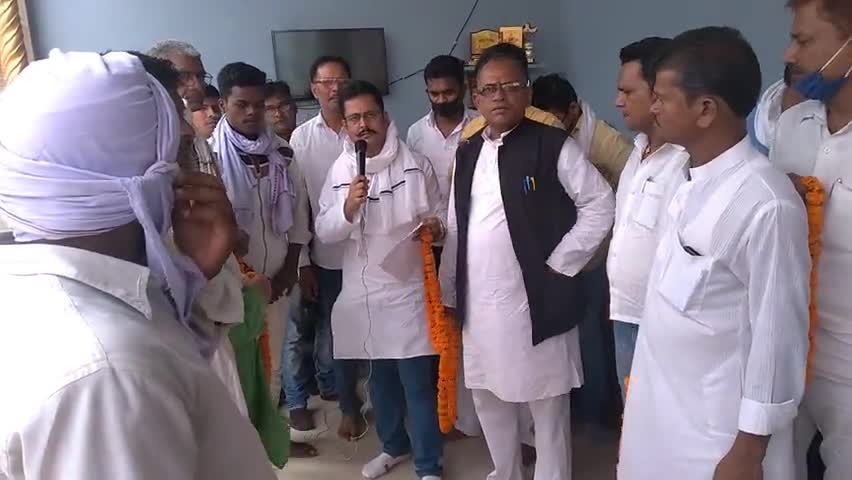सत्यम राज मेहरा बने शेखपुरा लोजपा के छात्र जिलाध्यक्ष! फूलमाला पहना कर किया गया स्वागत#satyamrajmehra #news24आज