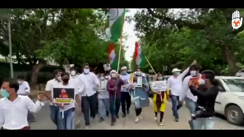 जहा सरेंडर हुए नरेंद्र
वो गलवान हमारा है !

#SpeakUpForOurJawans