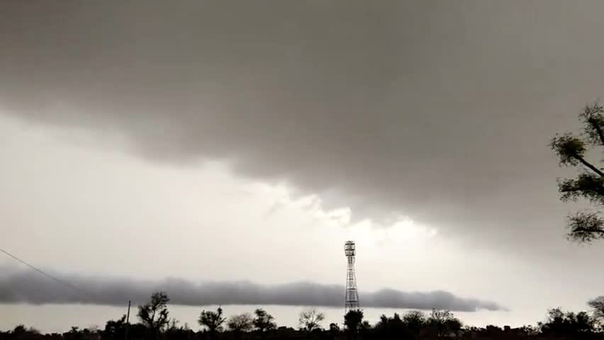 नागौर: खतरनाक मौसम के साथ के कम बारिश 
#बारीश
#बारीश